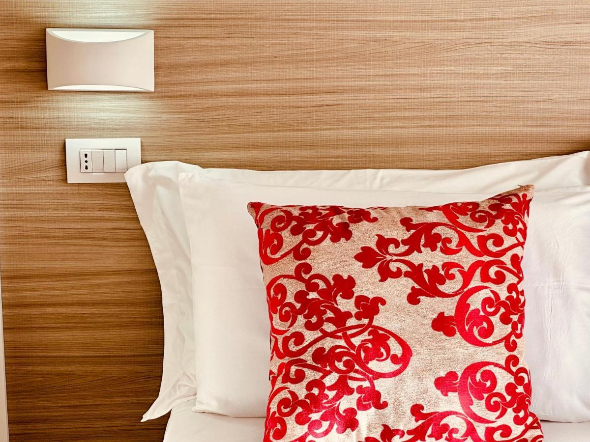 B&B The Sea - Family Rooms - Free Parking Tropea Esterno foto